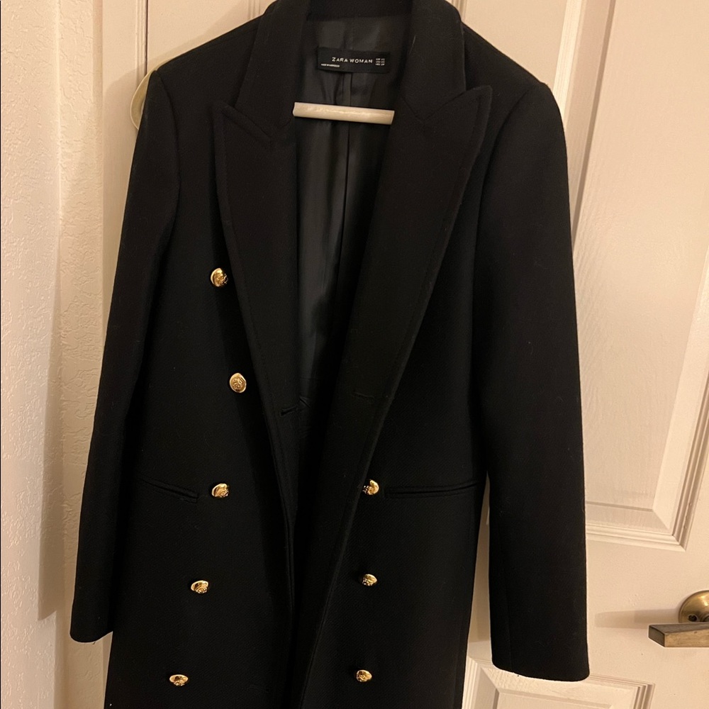 ☁️SOLD. New long black Zara Coat